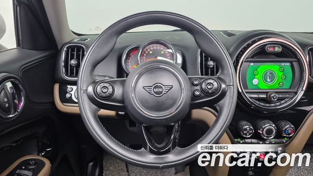 Mini Countryman 2020 — photo 19