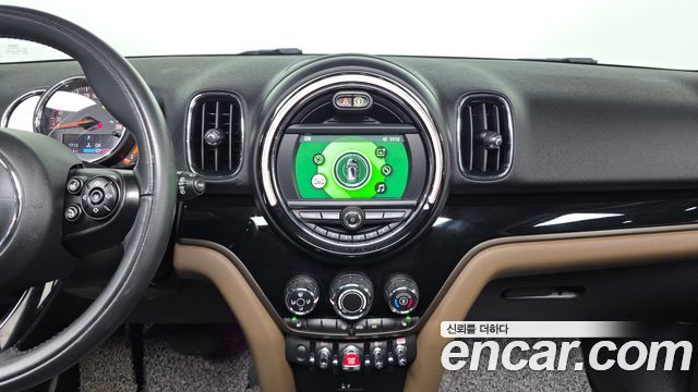 Mini Countryman 2020 — photo 20