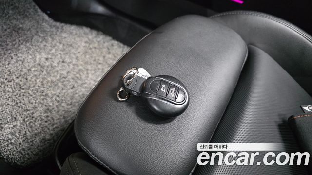 Mini Countryman 2020 — photo 27