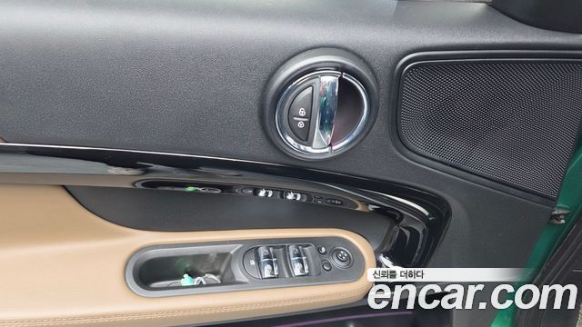 Mini Countryman 2020 — photo 28