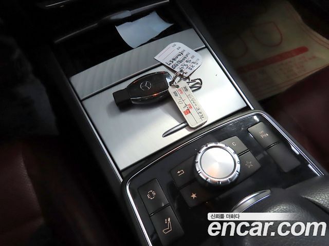 Mercedes-Benz E-Class 2015 — photo 13