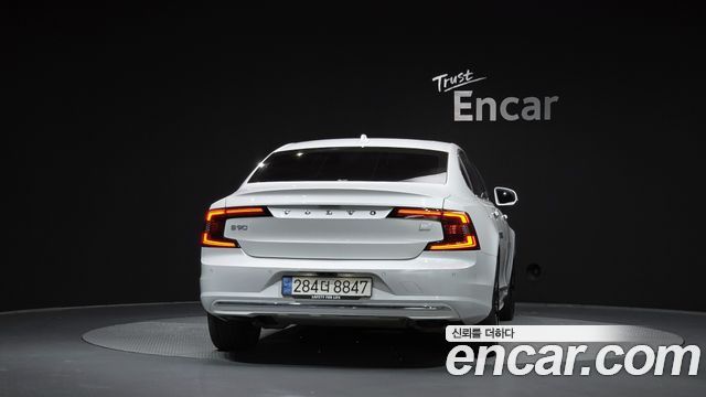 Volvo S90 2023 — photo 4