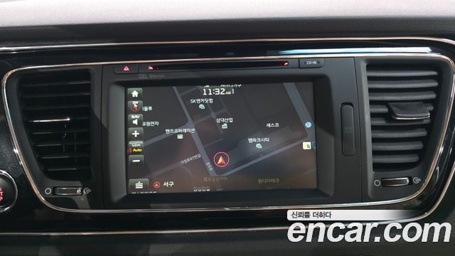 Kia Canival 2017 — photo 20