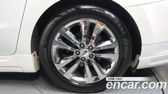 Kia Canival 2017 — photo 7