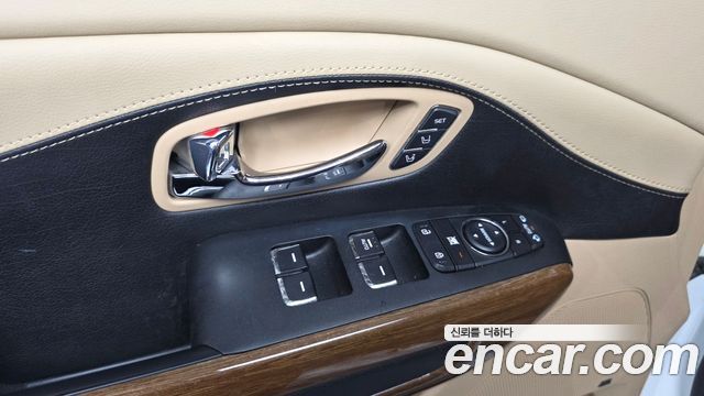 Kia Canival 2017 — photo 29