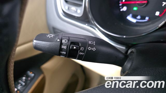 Kia Canival 2017 — photo 30