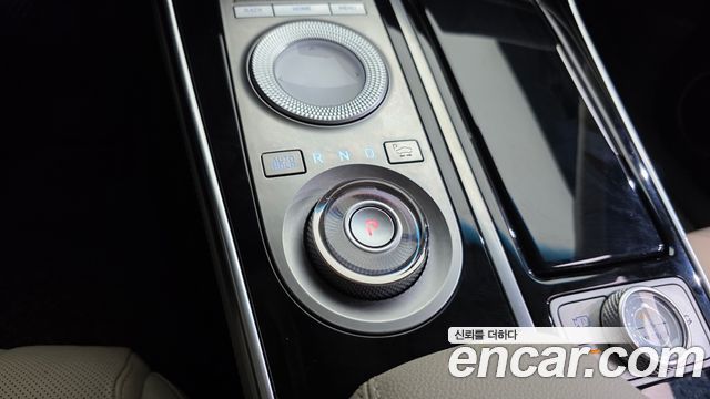 Genesis GV80 2020 — photo 12