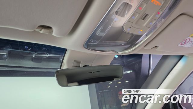 Genesis GV80 2020 — photo 24