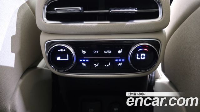 Genesis GV80 2020 — photo 25