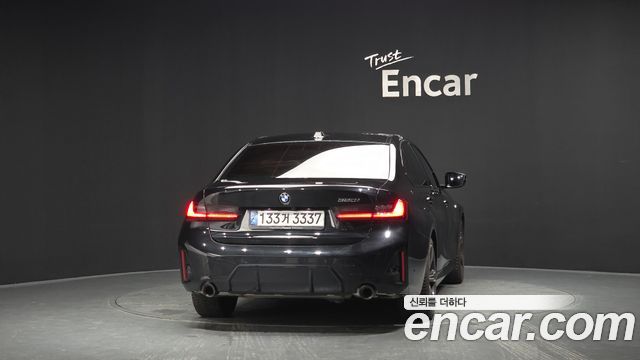 BMW 3-Series 2024 — photo 4