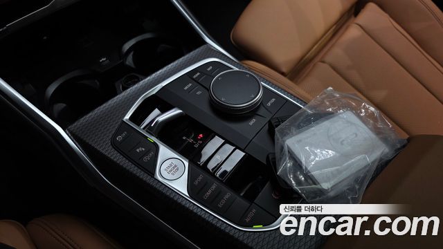 BMW 3-Series 2024 — photo 12