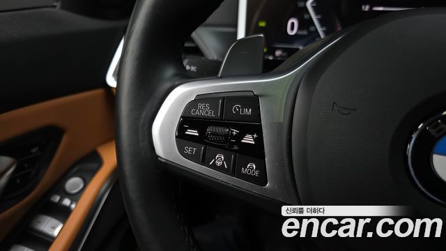BMW 3-Series 2024 — photo 32