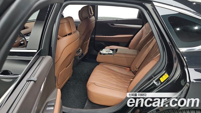 Genesis G80 2022 — photo 17