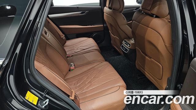 Genesis G80 2022 — photo 31