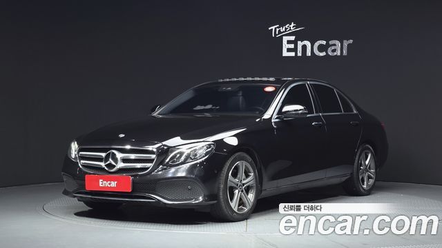 Mercedes-Benz E-Class 2018 — photo 1