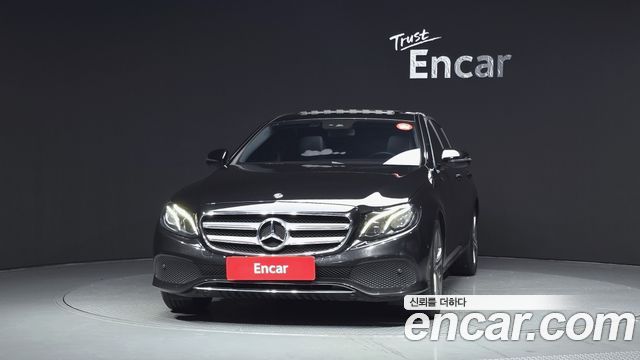 Mercedes-Benz E-Class 2018 — photo 3