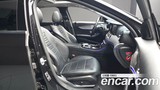 Mercedes-Benz E-Class 2018 — photo 16