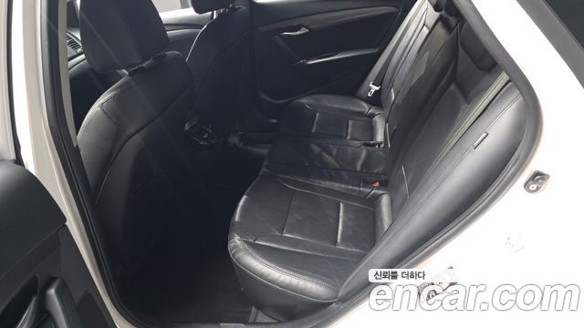 Hyundai i40 2015 — photo 12