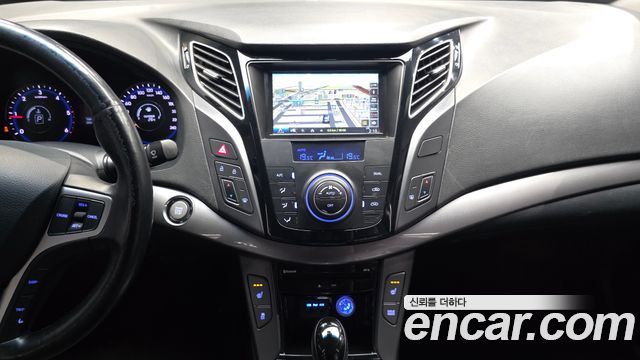 Hyundai i40 2015 — photo 14