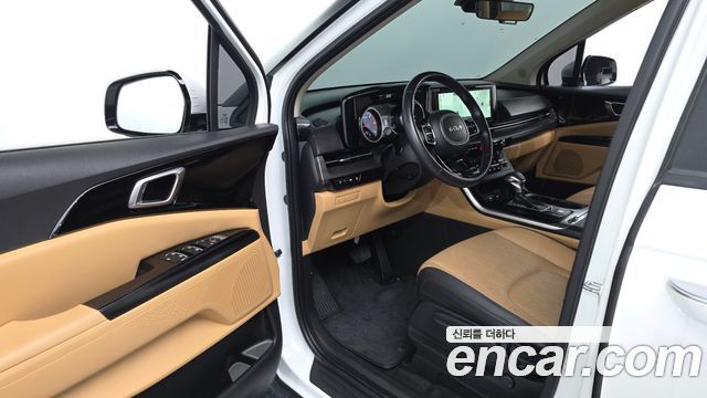 Kia Canival 2023 — photo 10