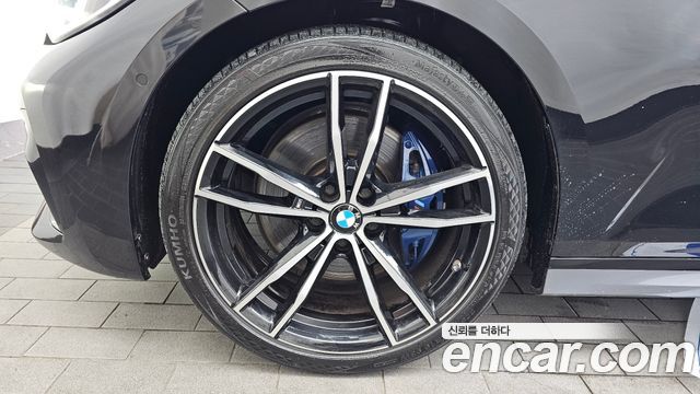 BMW 3-Series 2019 — photo 5