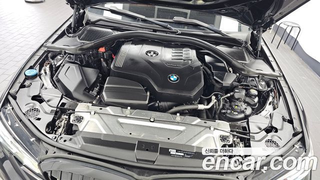BMW 3-Series 2019 — photo 6