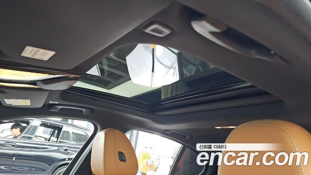 BMW 3-Series 2019 — photo 17