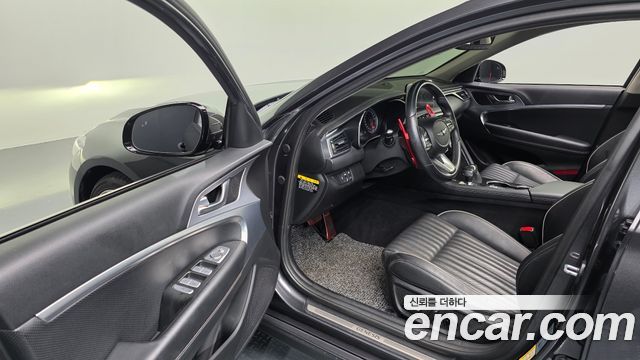 Genesis G70 2018 — photo 10