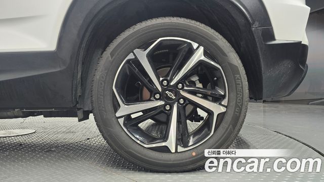 ChevroletGMDaewoo Trailblazer 2022 — photo 7