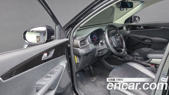 Kia Sorento 2018 — photo 11