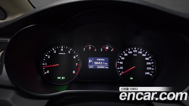 Kia Carens 2014 — photo 8