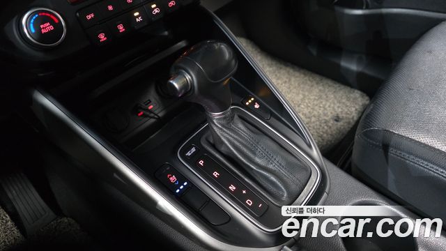 Kia Carens 2014 — photo 9