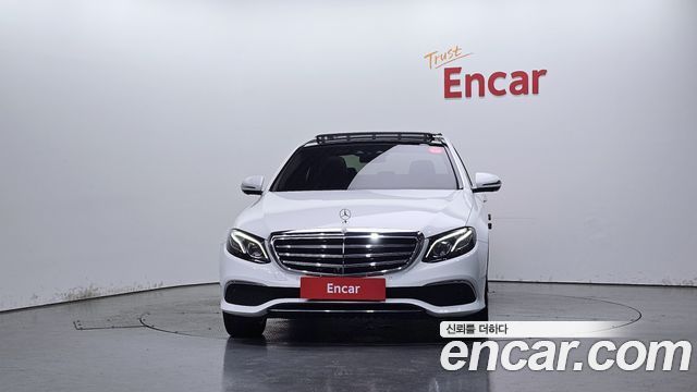 Mercedes-Benz E-Class 2017 — photo 3