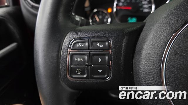 Jeep Wrangler 2017 — photo 23