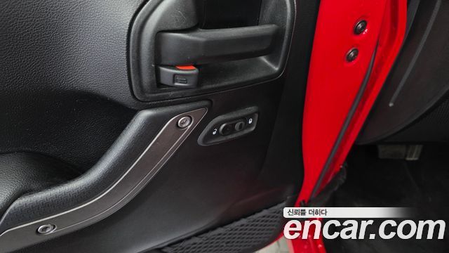 Jeep Wrangler 2017 — photo 29
