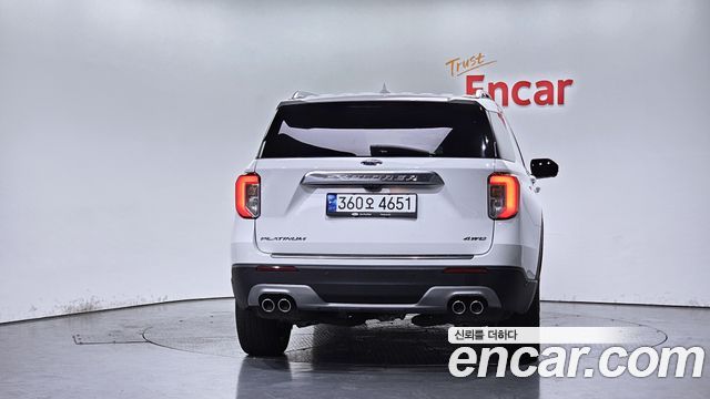 Ford Explorer 2022 — photo 4