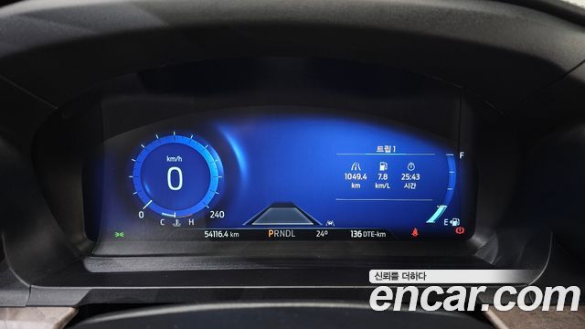 Ford Explorer 2022 — photo 11