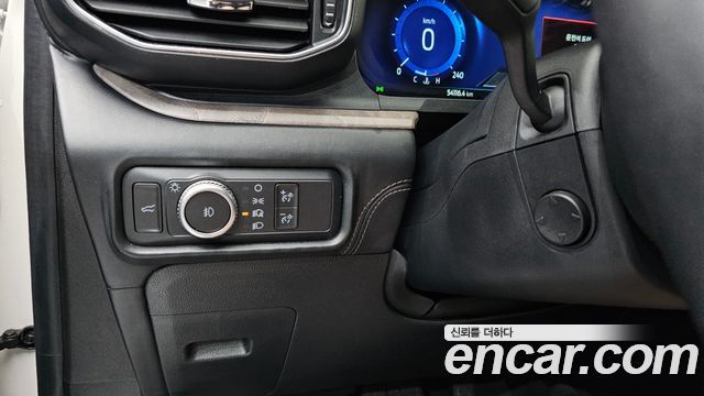 Ford Explorer 2022 — photo 22