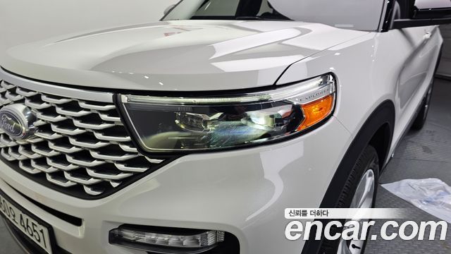 Ford Explorer 2022 — photo 8