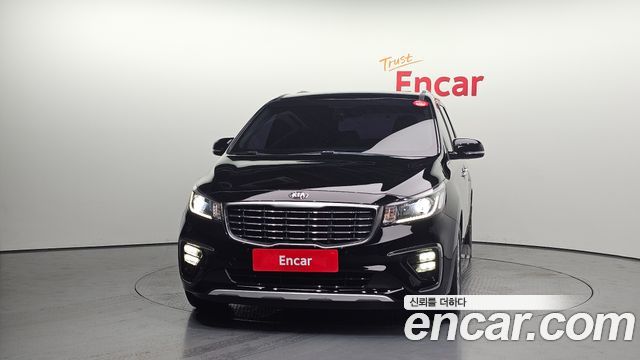Kia Canival 2019 — photo 3