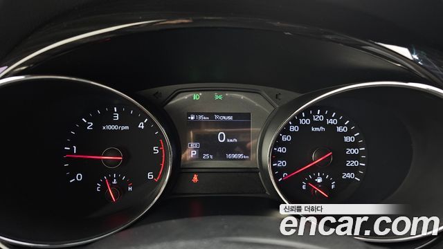 Kia Canival 2019 — photo 8