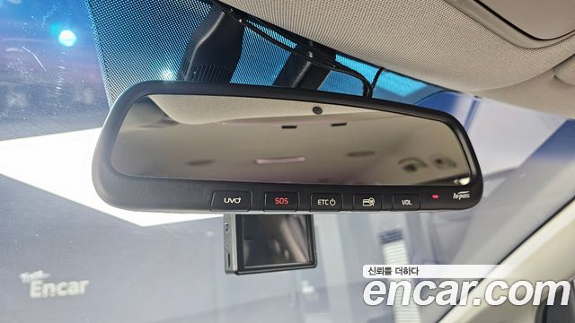 Kia Canival 2019 — photo 17