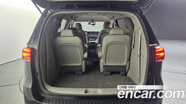 Kia Canival 2019 — photo 20