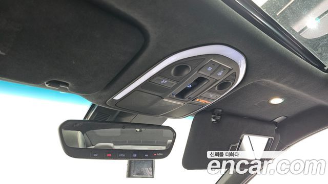Genesis G70 2018 — photo 23