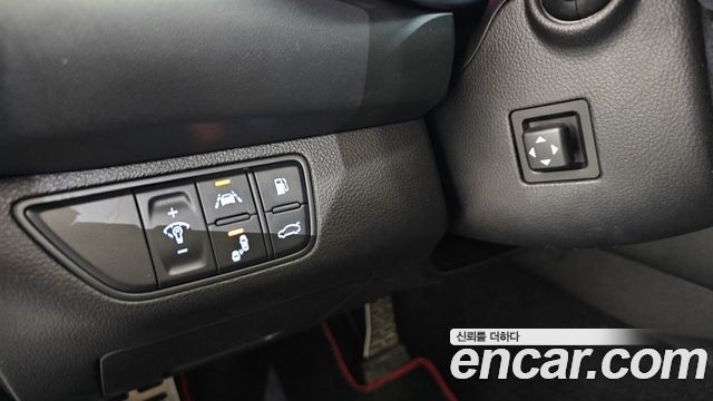 Genesis G70 2018 — photo 25