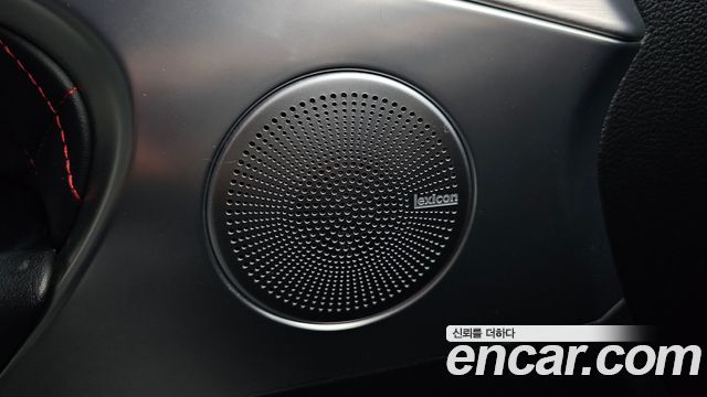Genesis G70 2018 — photo 30