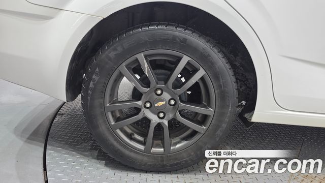 Chevrolet Korea Aveo 2013 — photo 5