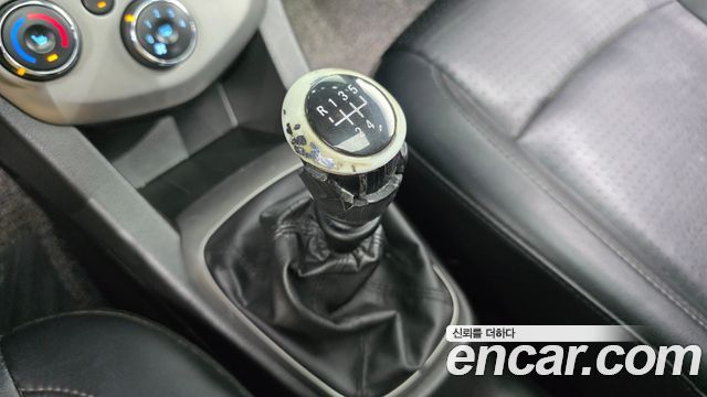 Chevrolet Korea Aveo 2013 — photo 9