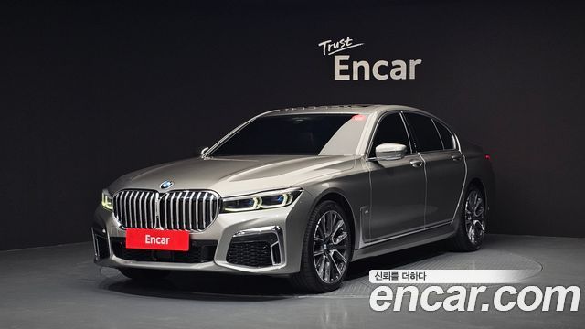 BMW 7-Series 2020 — photo 1