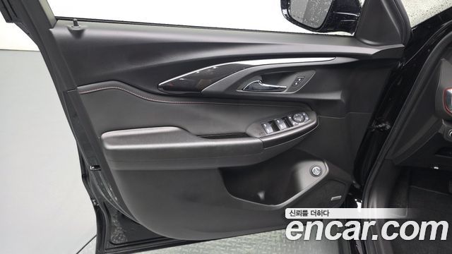Chevrolet Korea Trailblazer 2022 — photo 14